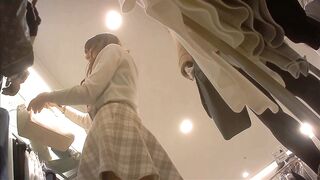 39 グラドルみたいな店員 voyeur jp