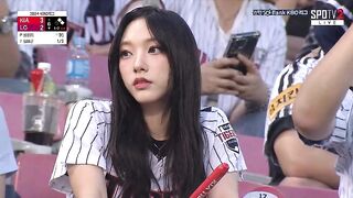 HAERIN SHOWS TITS 117290 1 KPOP ALLPOP