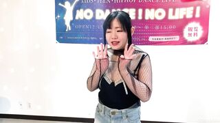 胸ちら ダンス教室のliveで衣装が段々ズレておっぱいポロりしながら踊る voyeur jp