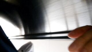 けしからん エスカレーターで盗撮を警戒して最後尾に乗るような娘には悪戯part 36 pc用 縦動画 2 voyeur jp