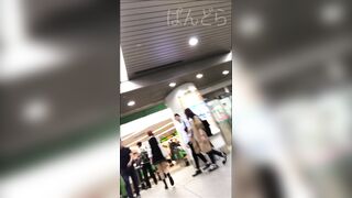制服エスカ逆さ① voyeur jp